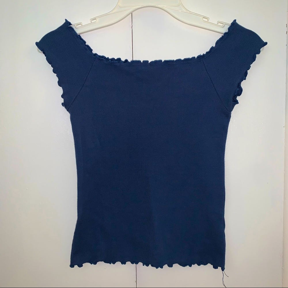 Off-the-shoulder ruffle top
